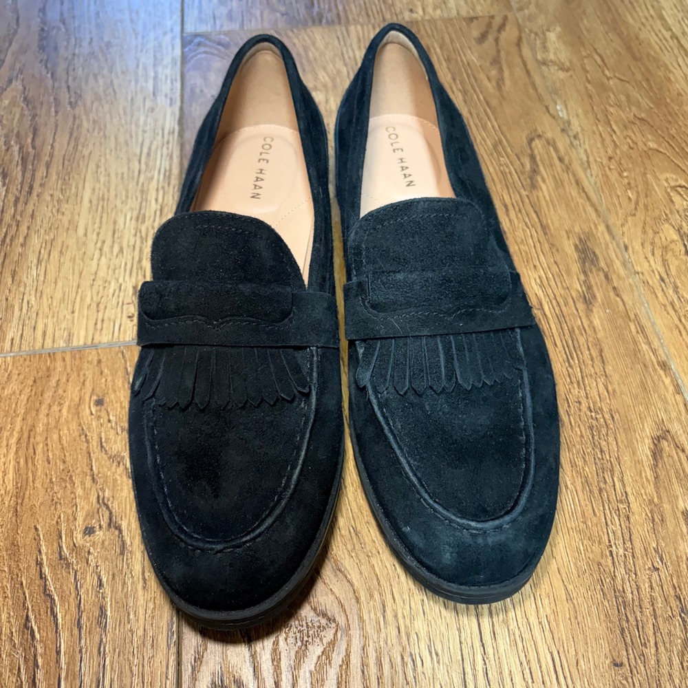 Cole Haan Black Suede Stassi Kiltie Fringe Penny Loafers Womens 8 B slip On‎